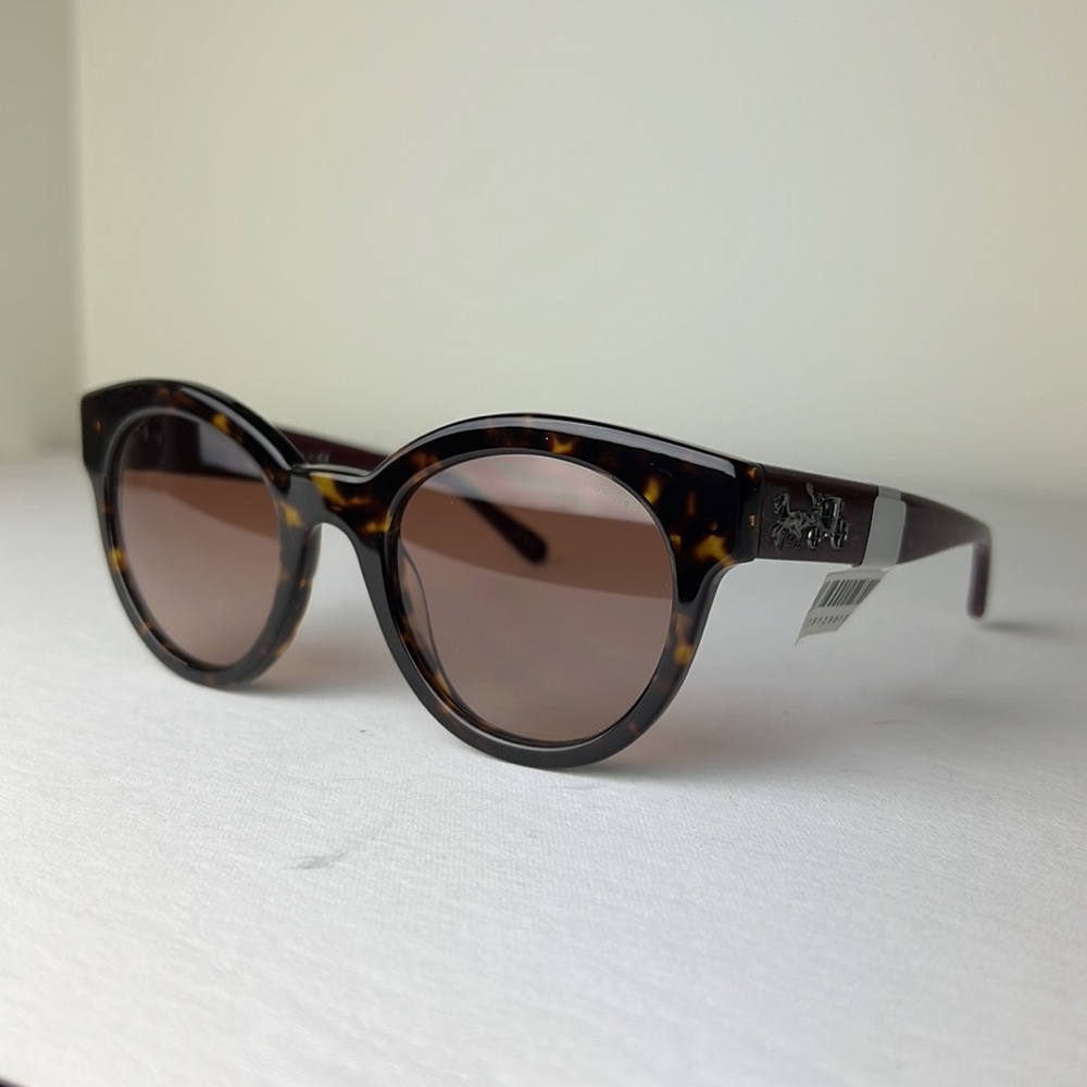 NWT coach sunglasses in tortoiseshell with burgundy arm - Picture 3 of 10